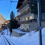 House St-george Alpine With Terrace And View On Village Apartamento